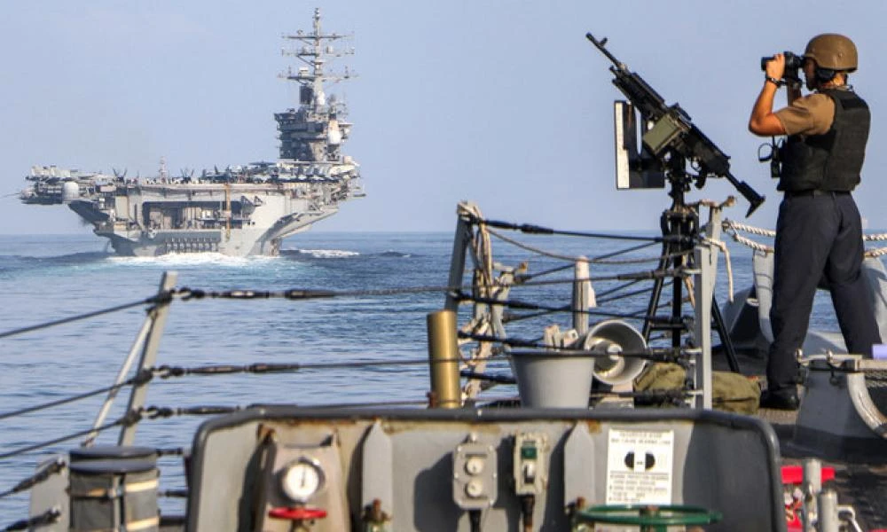 Οι ΗΠΑ κατέρριψαν πύραυλο και drones των Χούθι - Τέσσερις Έλληνες στο MV Yorktown που έβαλαν στο στόχαστρο οι αντάρτες της Υεμένης